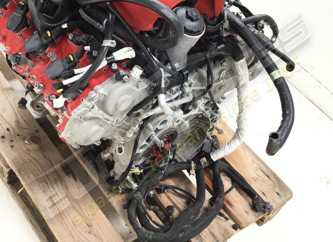 moteur ferrari 488 utilisé. numéro de pièce 985000235 (2)