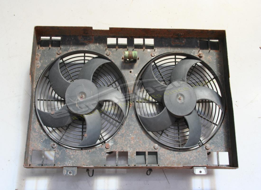 ENSEMBLE DE CONDUIT D'AIR À ÉLECTROVANNE COMPLET D'OCCASION Maserati. NUMÉRO DE PIÈCE 383300023 (1)