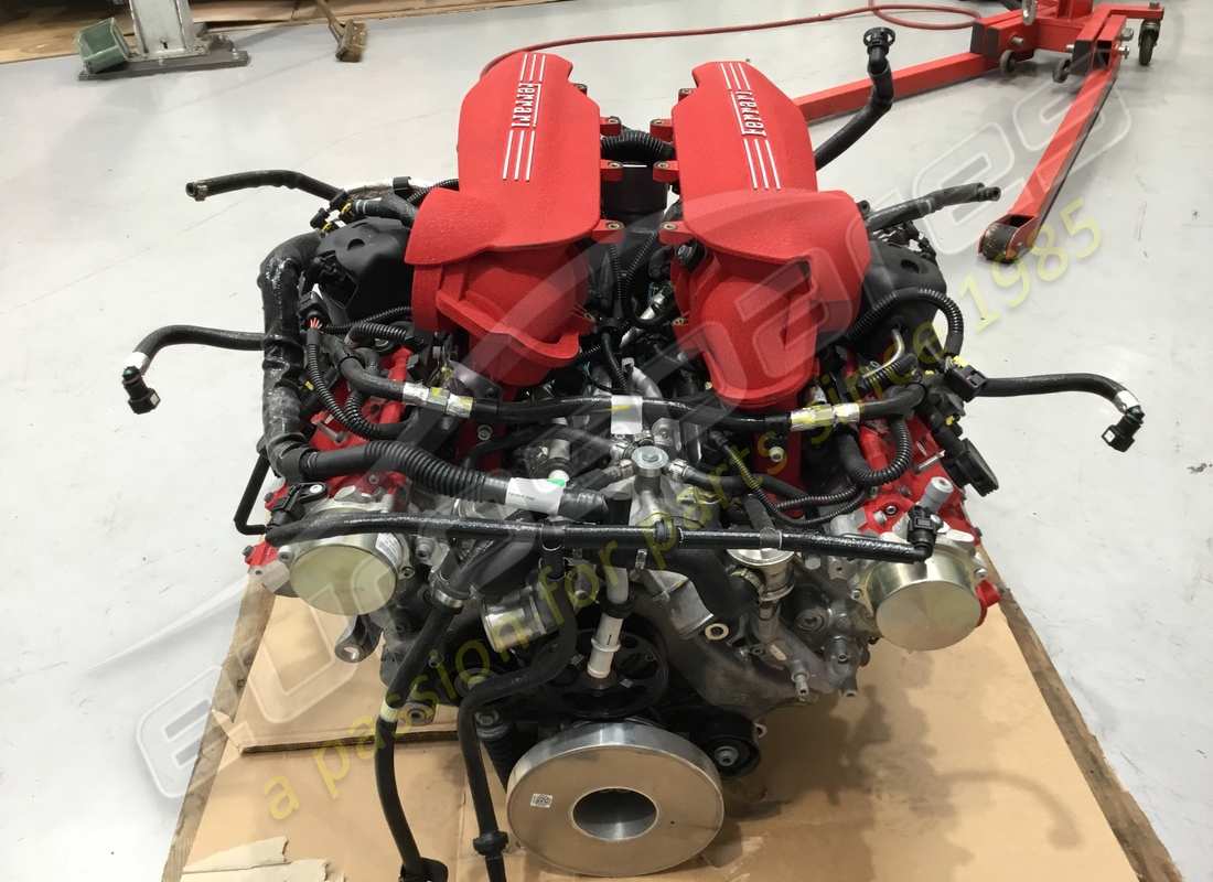moteur ferrari 488 utilisé. numéro de pièce 985000235 (2)