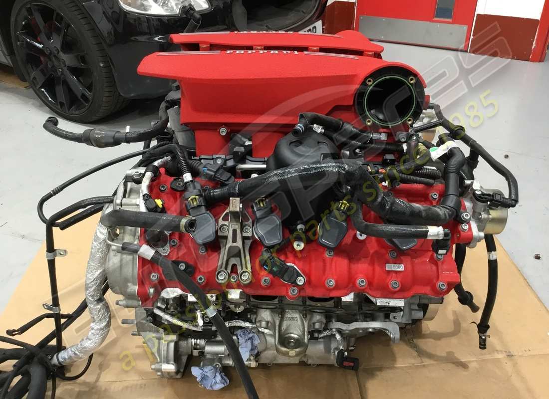 moteur ferrari 488 utilisé. numéro de pièce 985000235 (3)
