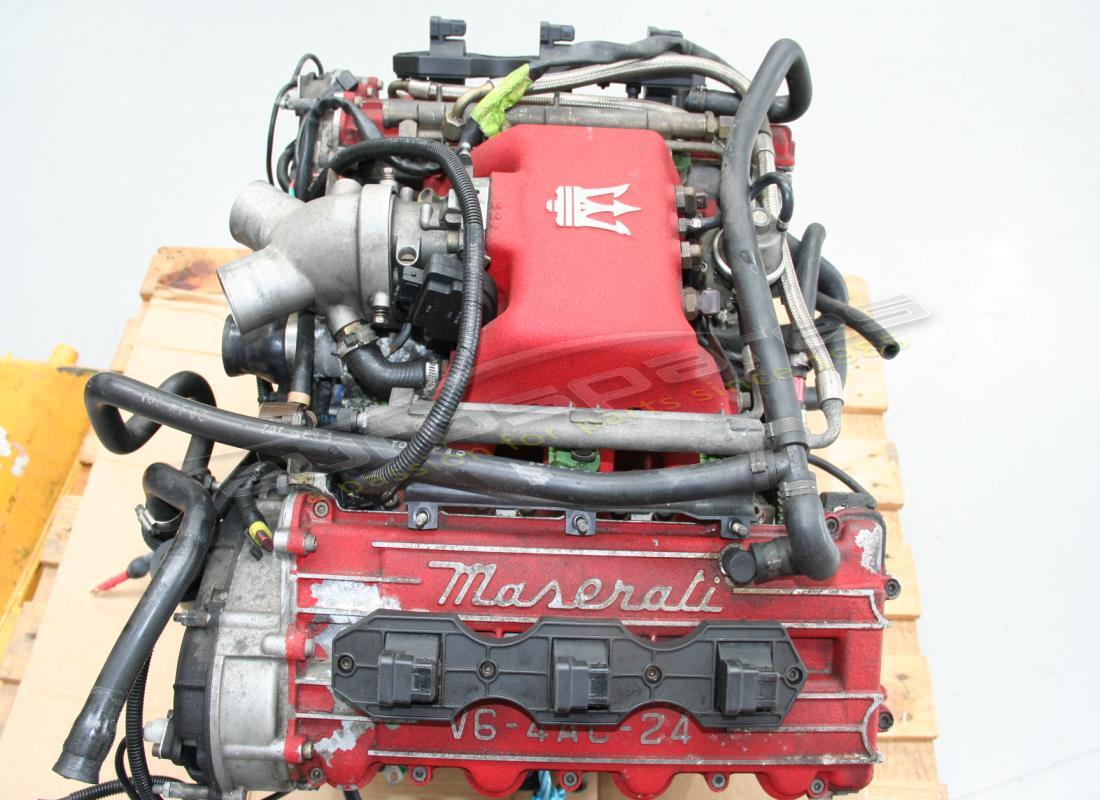 utilisé maserati moteur court. numéro de pièce 980001001 (1)
