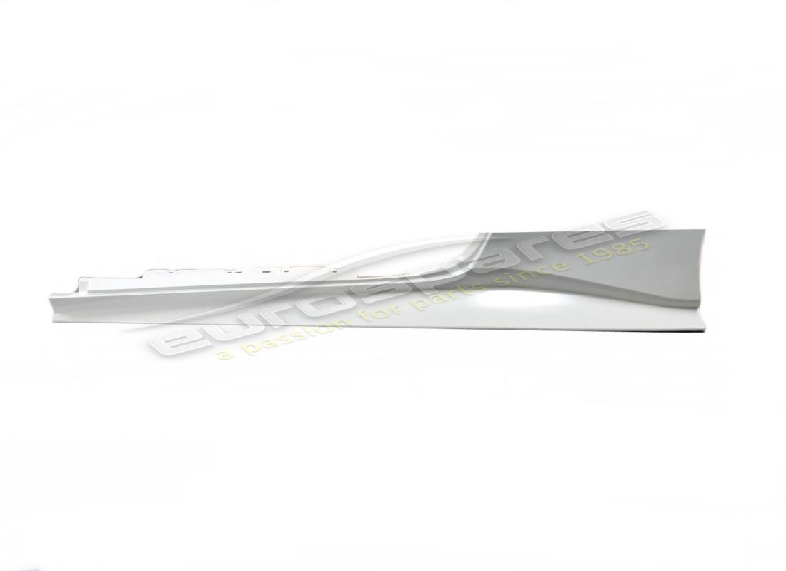 nouveau ferrari comp. garniture sous-porte gauche. numéro de pièce 88540810 (1)