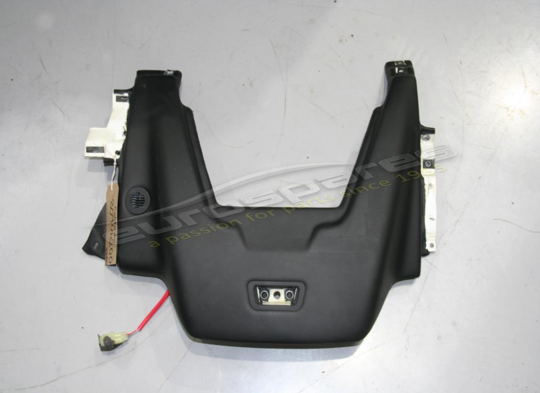 UTILISÉ Ferrari PARTIE CENTRALE INFÉRIEURE . NUMÉRO DE PIÈCE 80904200 (1)