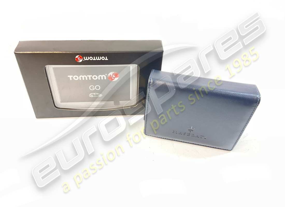 nouveau maserati gps tom tom édition limitée. numéro de pièce 920002056 (2)