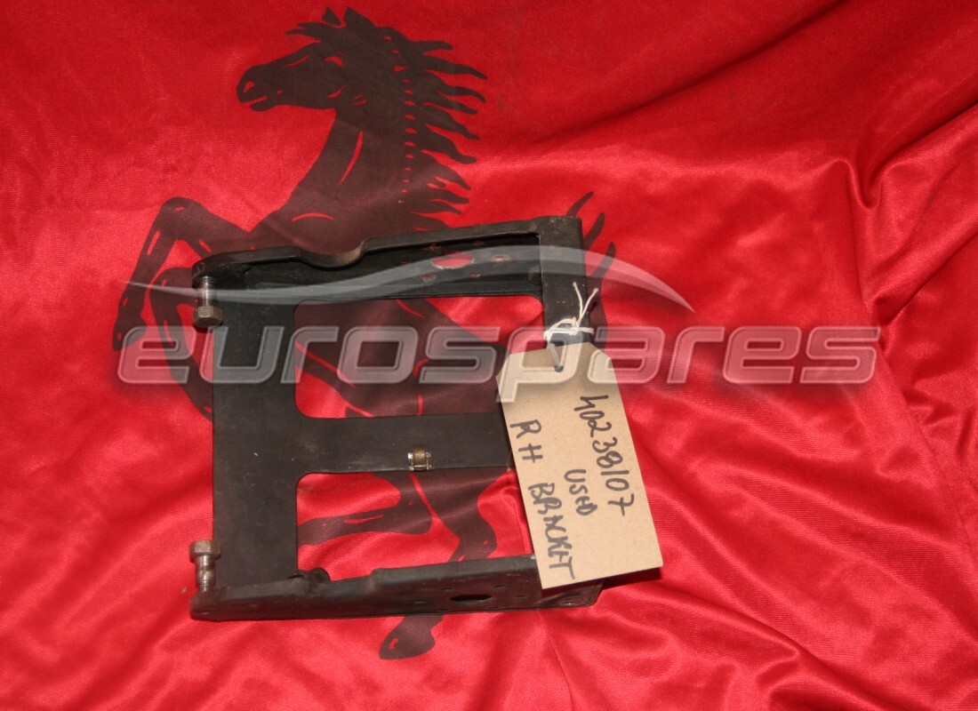 PANNEAU DE MONTAGE DE PHARE DROIT Ferrari UTILISÉ. NUMÉRO DE PIÈCE 40238107 (1)