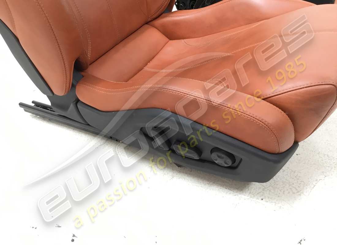 utilisé lamborghini paire de des places - cuir (cache). numéro de pièce 4t08810212az (7)