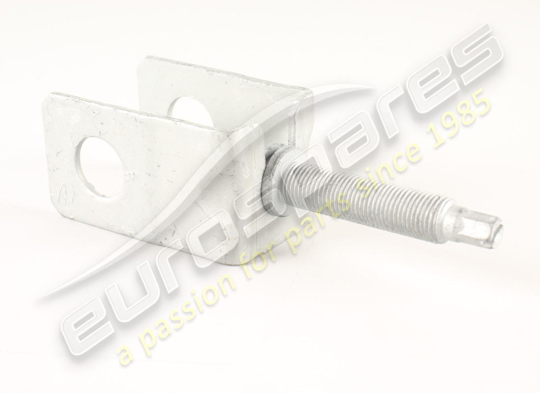nouveau support maserati. numéro de pièce 670006270 (1)