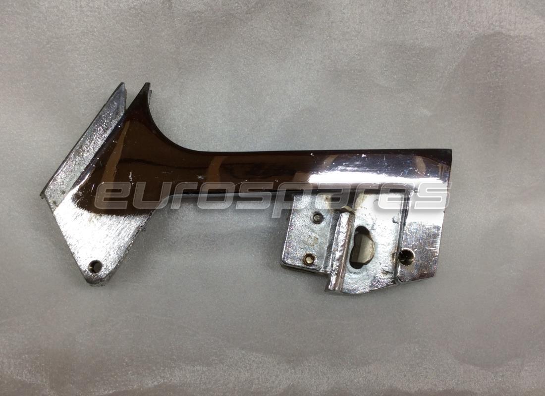 nouveau base de clignotant droit ferrari. numéro de pièce 1353034002 (1)
