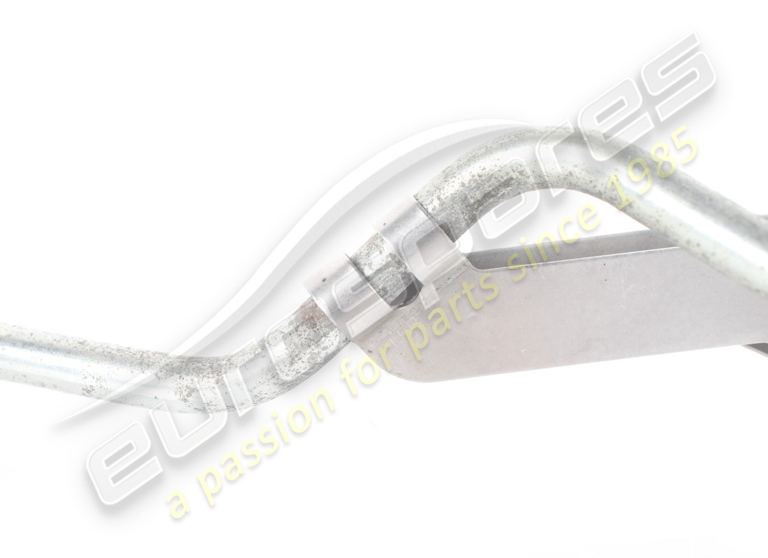 UTILISÉ FERRARI TUYAU DE RETOUR D'EAU DE LH TU. NUMÉRO DE PIÈCE 297747 (4) utilisé ferrari tuyau de retour d'eau de lh tu. numéro de pièce 297747 (4)