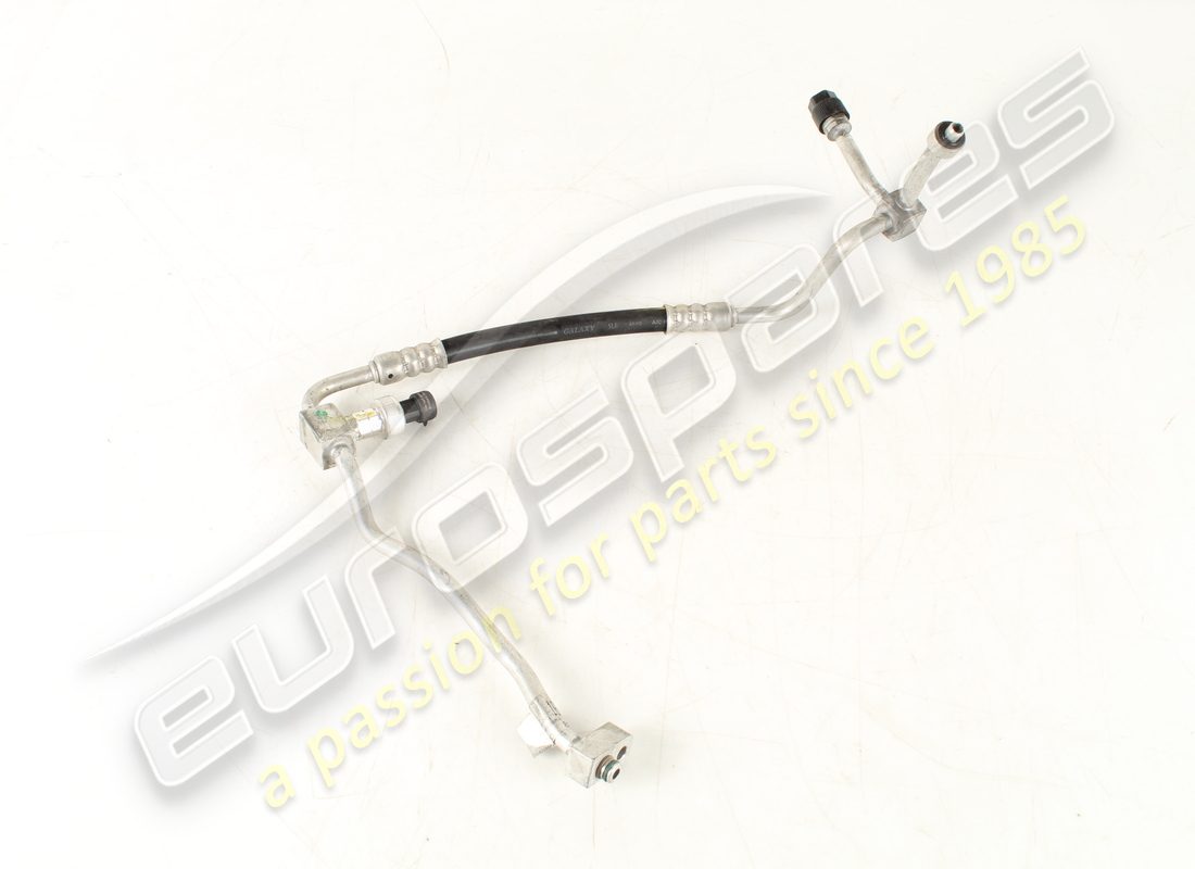 TUYAU DE FILTRE CVC D'OCCASION Ferrari. NUMÉRO DE PIÈCE 83556400 (1)