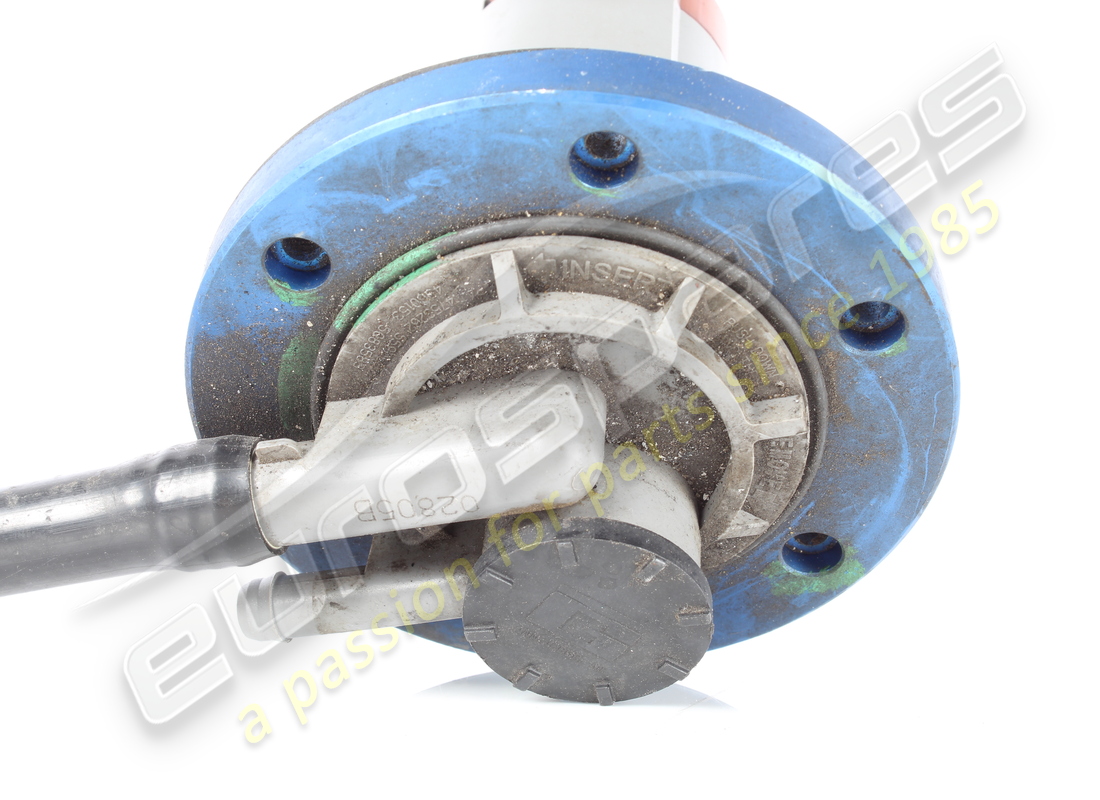 ensemble de robinet de réservoir de carburant d'occasion lamborghini. référence 400201521 (4)