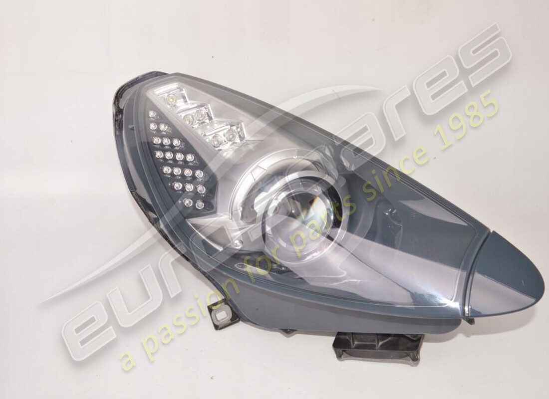 nouveau phare avant droit ferrari. numéro de pièce 226434 (1)