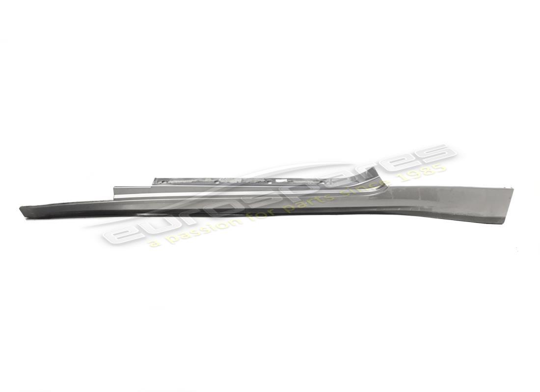 jupe latérale gauche d'occasion maserati (apprêt). référence 980145231 (1)