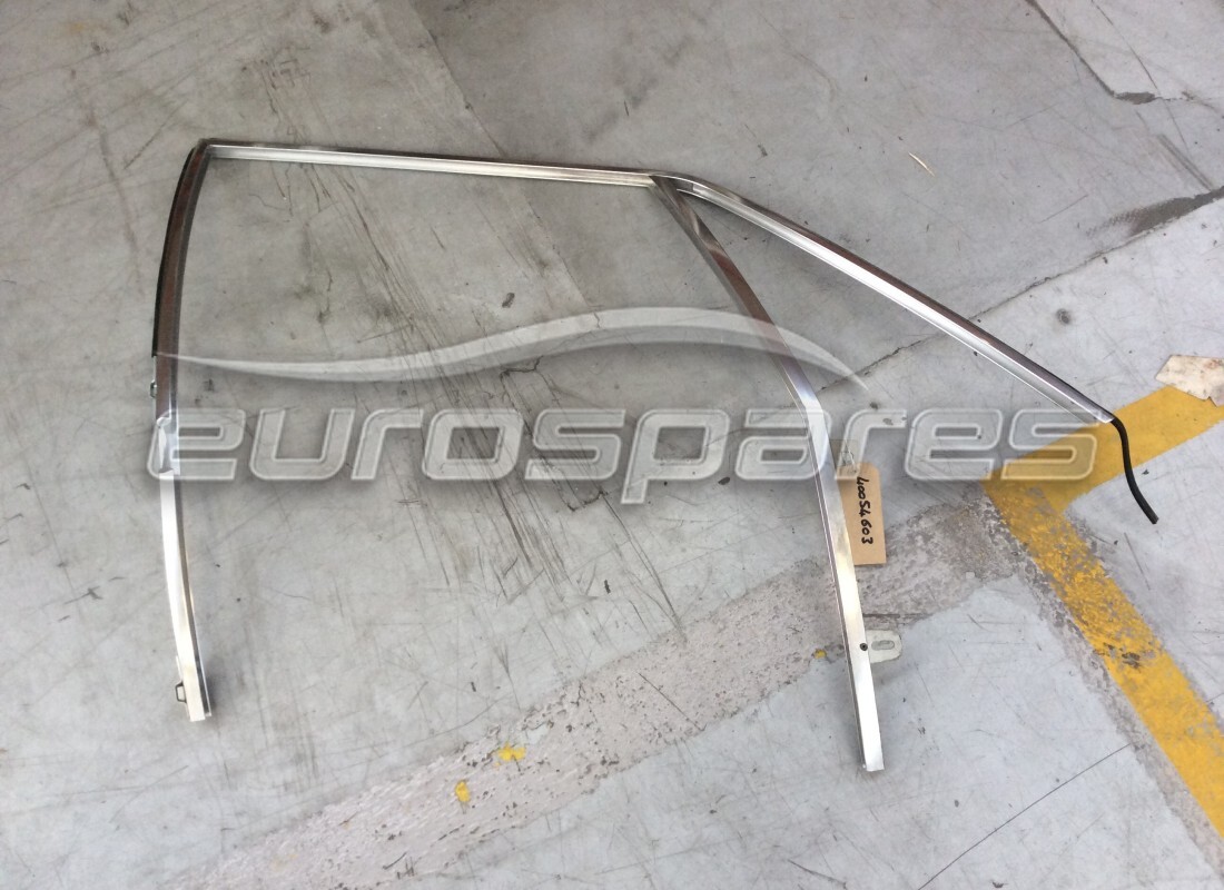 nouveau ferrari moulure de cadre de fenêtre de porte rh complète oe. numéro de pièce 40054603 (1)