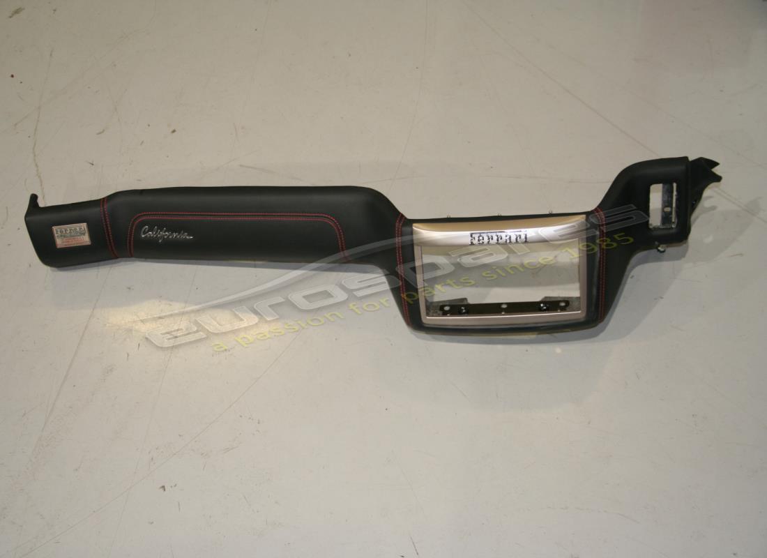 UTILISÉ Ferrari PIÈCE CENTRALE DROITE. NUMÉRO DE PIÈCE 808950.. (1)