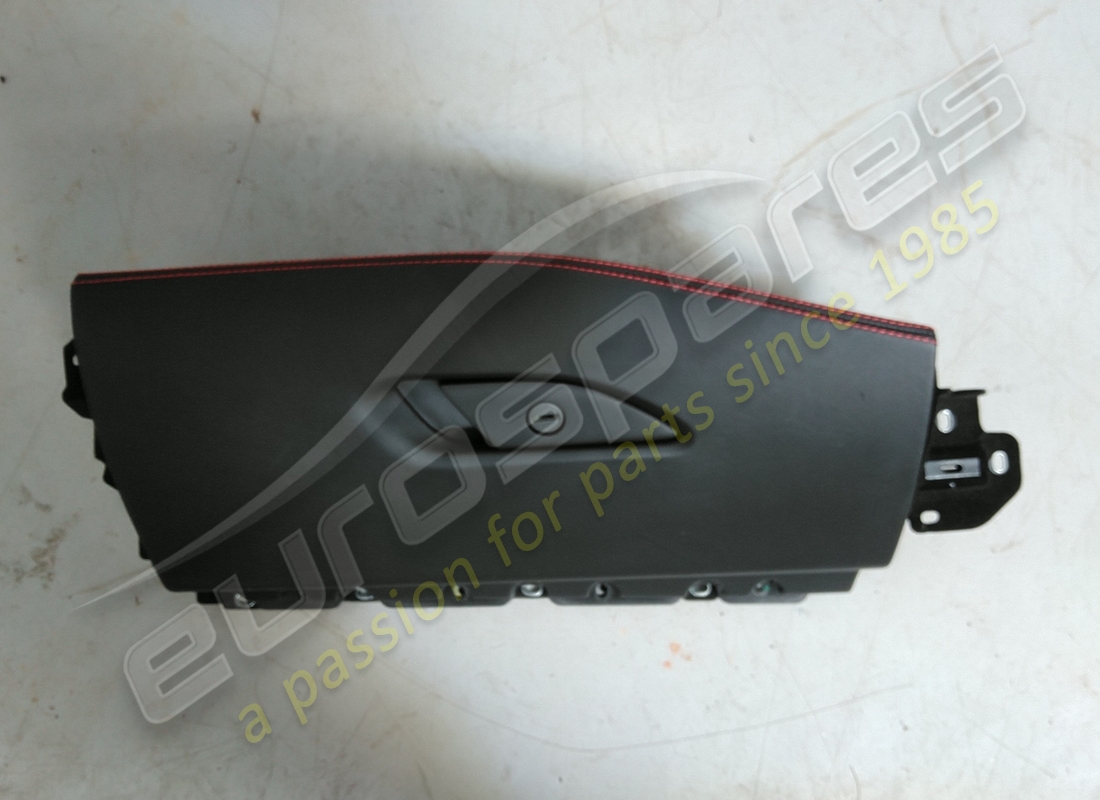 UTILISÉ Ferrari SPORTELLO VANO CASSETTO COMPLET . NUMÉRO DE PIÈCE 884711 (1)