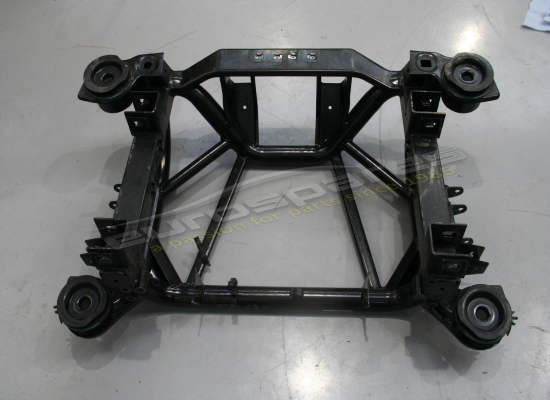 UTILISÉ Maserati SOUS-CHÂSSIS ARRIÈRE. NUMÉRO DE PIÈCE 980145392 (1)