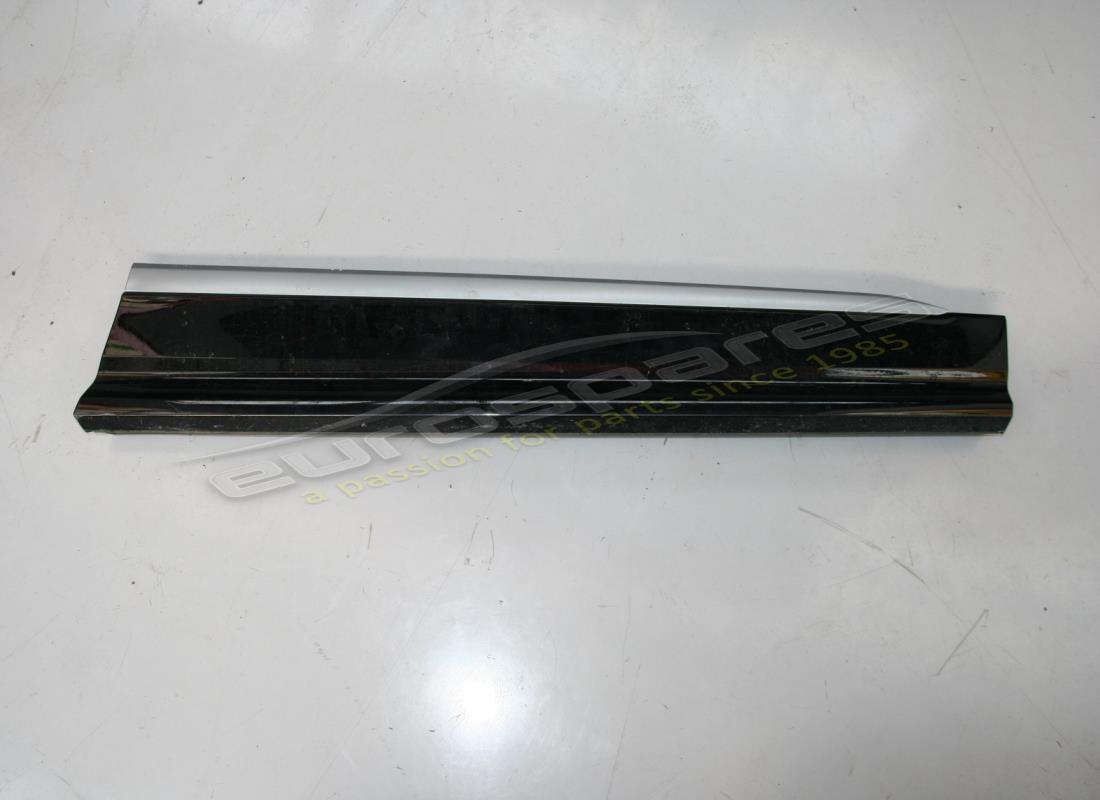 COUVERTURE DE Lamborghini UTILISÉE. NUMÉRO DE PIÈCE 4ML853960BY9B (1)