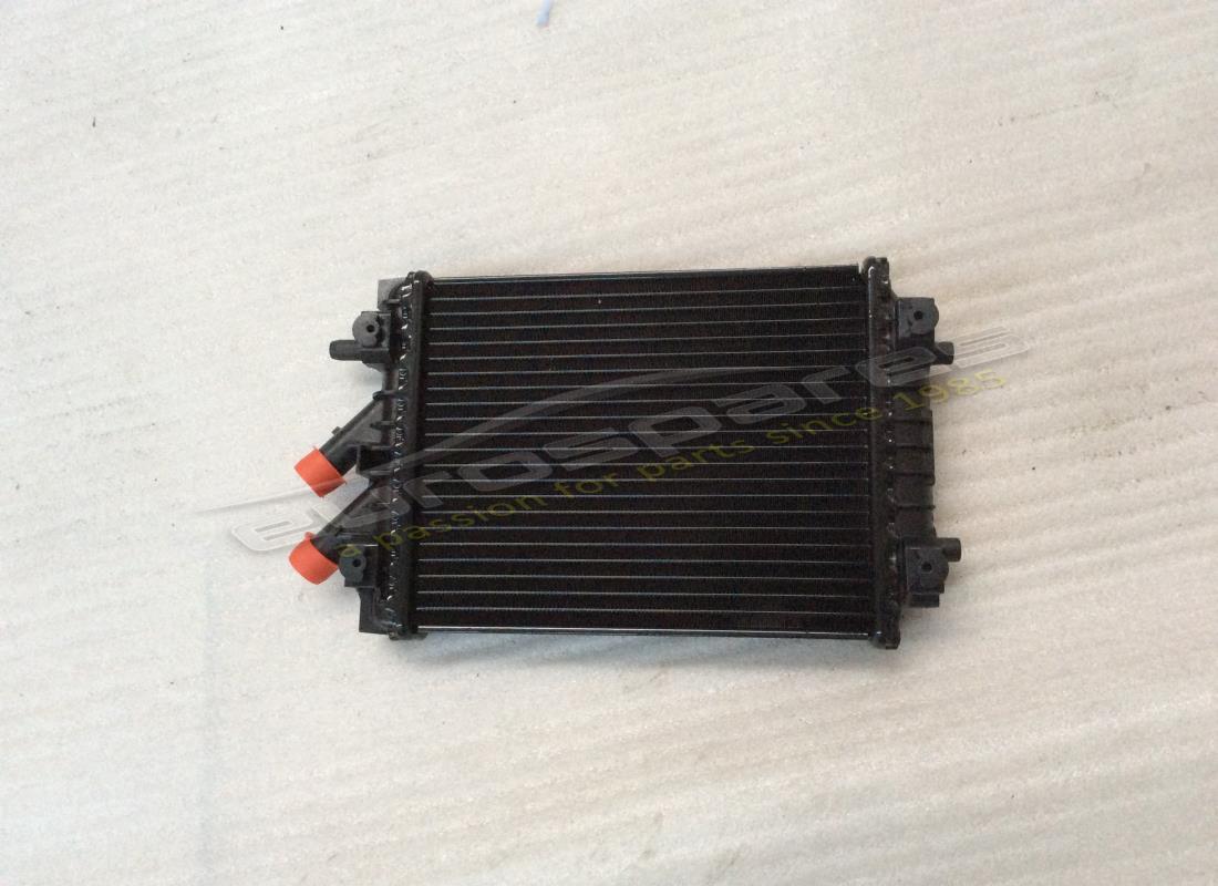 nouveau radiateur auxiliaire lamborghini. numéro de pièce 470121212 (1)