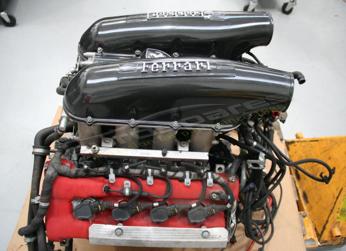 UTILISÉ Ferrari 430 MOTEUR SCUDERIA. NUMÉRO DE PIÈCE 242596 (1)