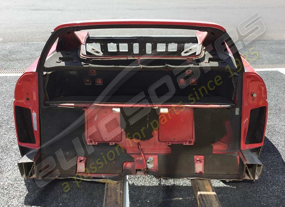 utilisé ferrari ferrari 348 assemblage arrière ts. numéro de pièce 62077900 (5)