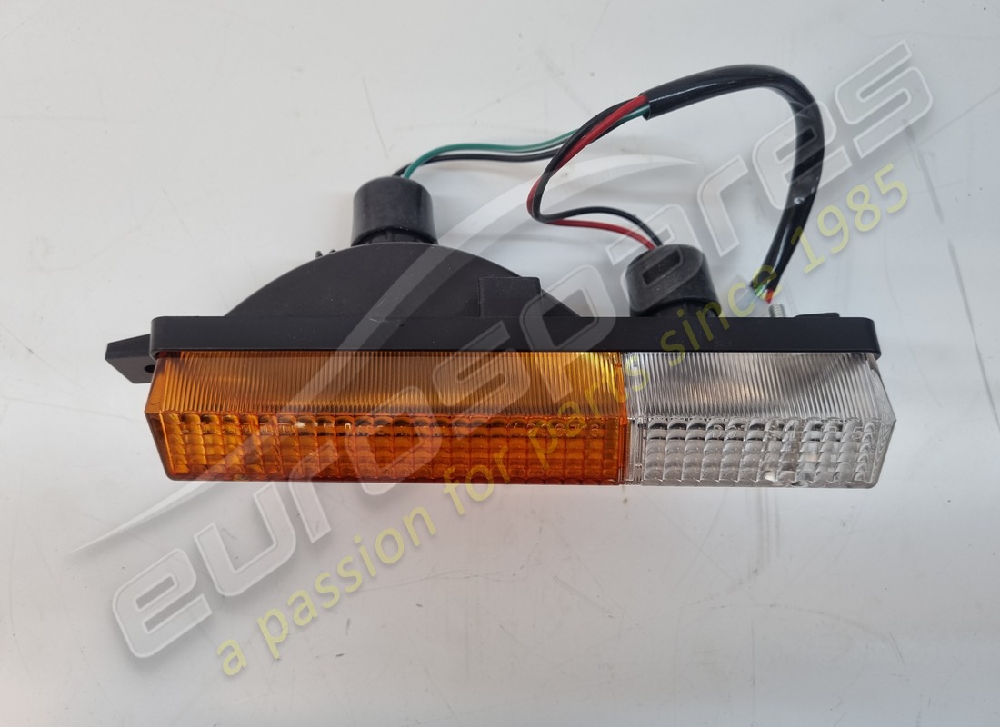 nouveau clignotant avant droit ferrari et unité de lampe latéral avec lentille orange/claire. numéro de pièce 60121001 (2)