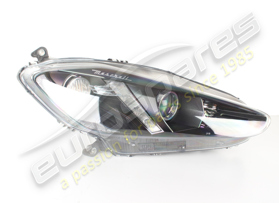phare droit neuf maserati (cadre noir). numéro de pièce 350571 (2)