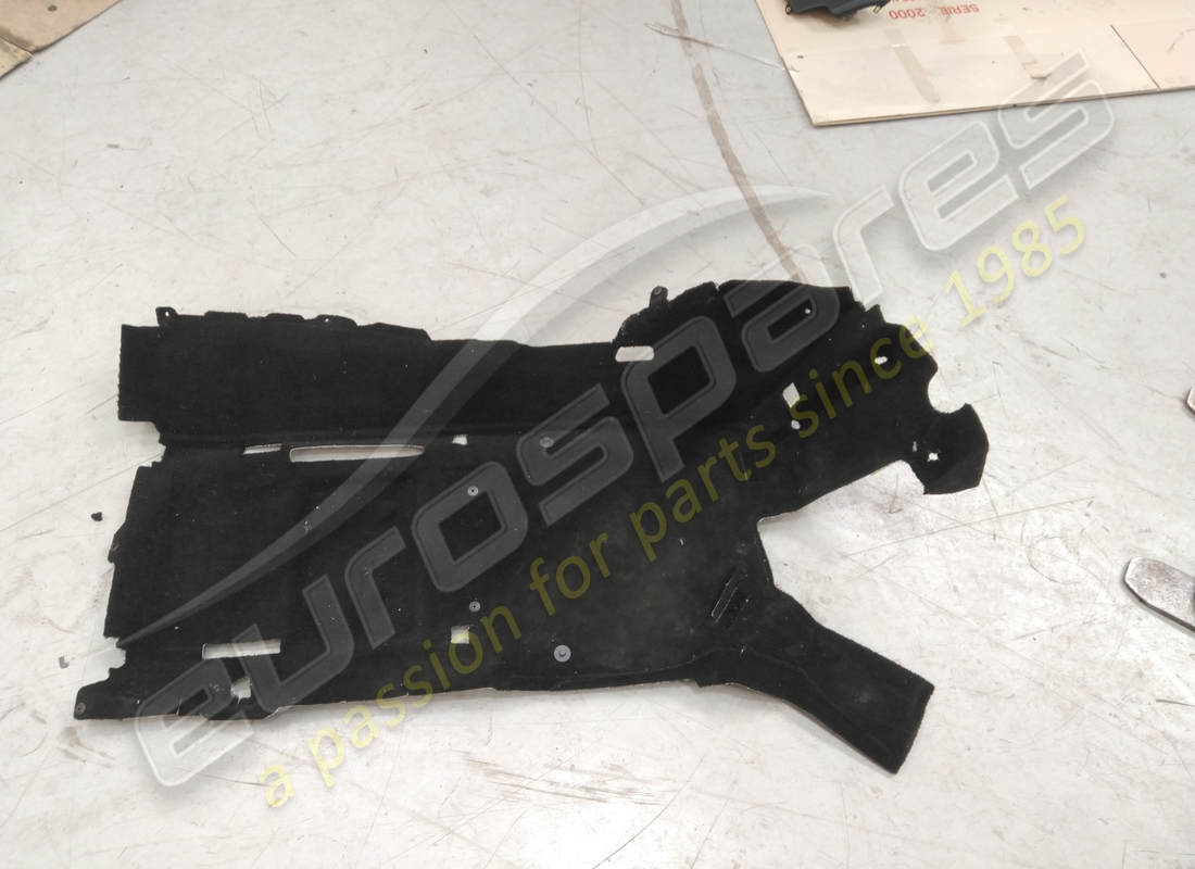 REVÊTEMENT DE SOL UTILISÉ Lamborghini . NUMÉRO DE PIÈCE 4T2863368DQG8 (1)
