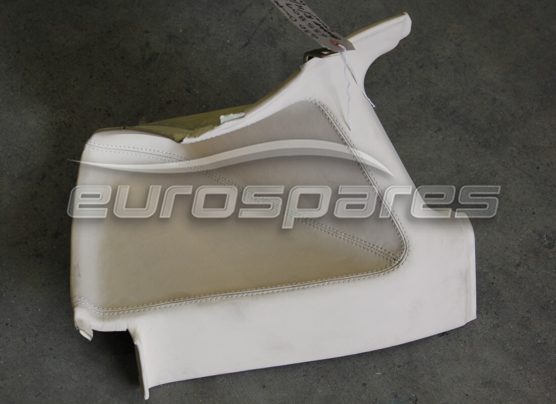 GARNITURE D'ÉCRAN ARRIÈRE DROIT Ferrari UTILISÉ. NUMÉRO DE PIÈCE 635809.. (1)