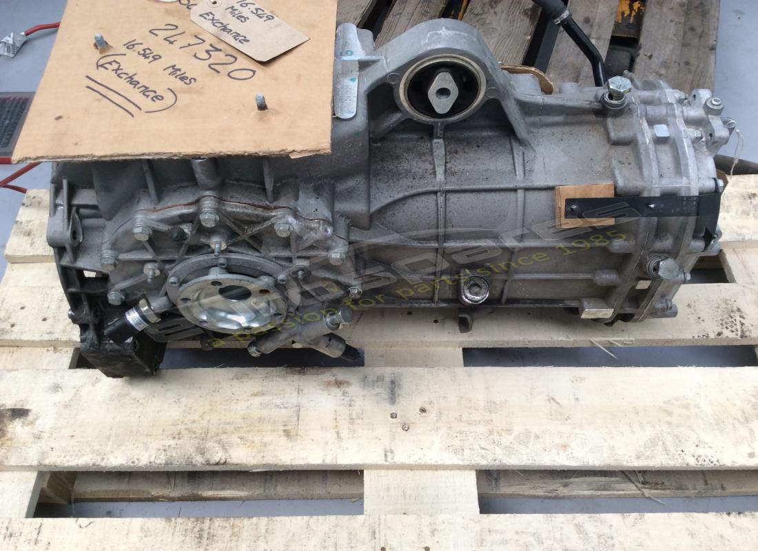 UTILISÉ Ferrari TRANSMISSION COMPLÈTE . NUMÉRO DE PIÈCE 247320 (1)