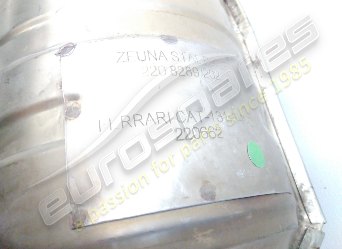 nouveau catalyseur rh ferrari. numéro de pièce 216241 (3)