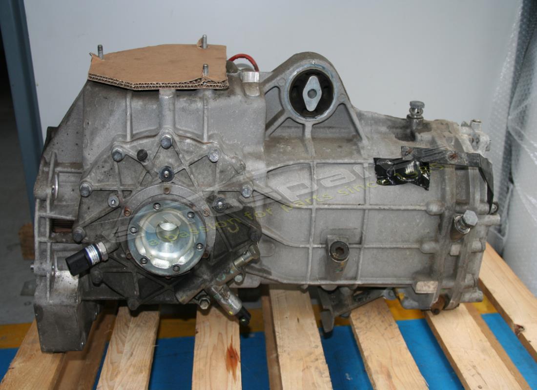 UTILISÉ Ferrari TRANSMISSION COMPLÈTE . NUMÉRO DE PIÈCE 247320 (1)