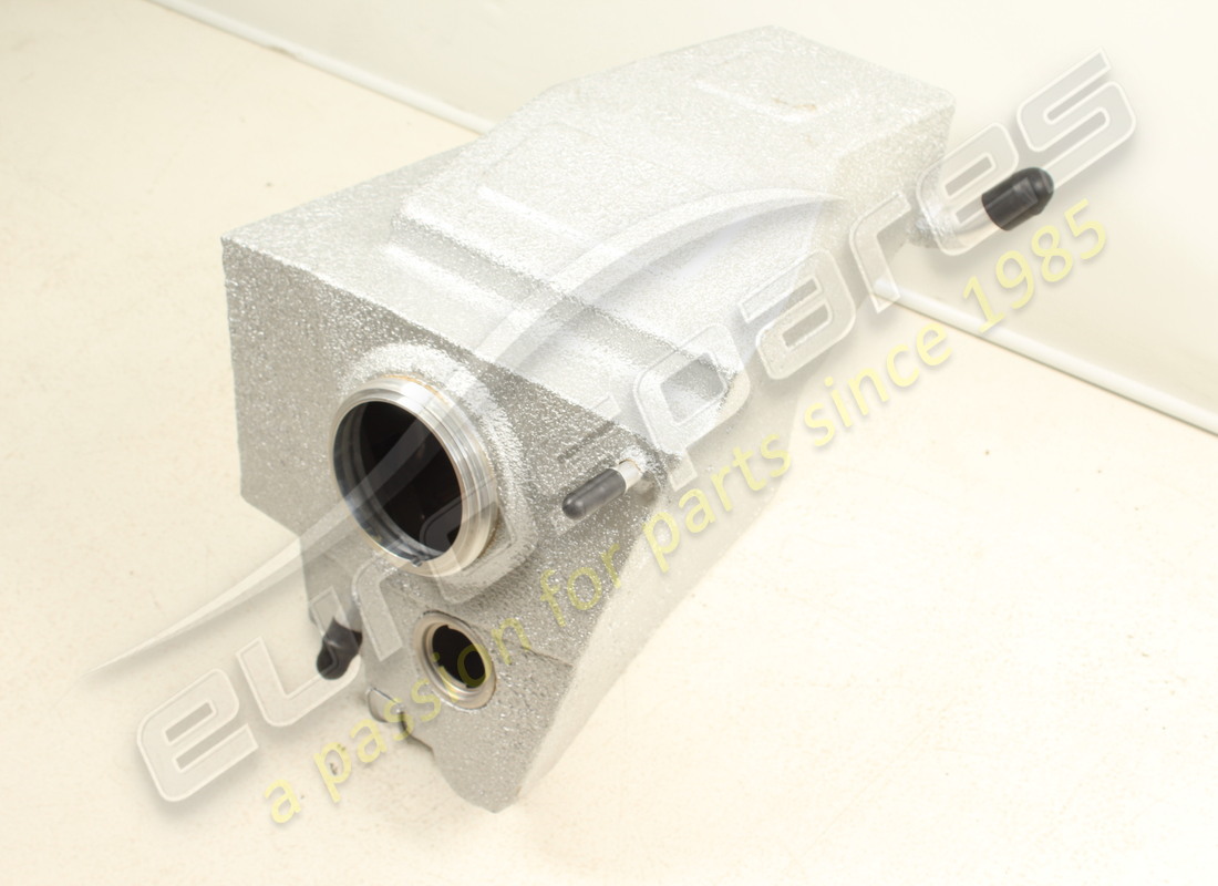 nouveau réservoir de carburant gauche ferrari. numéro de pièce 248139 (1)