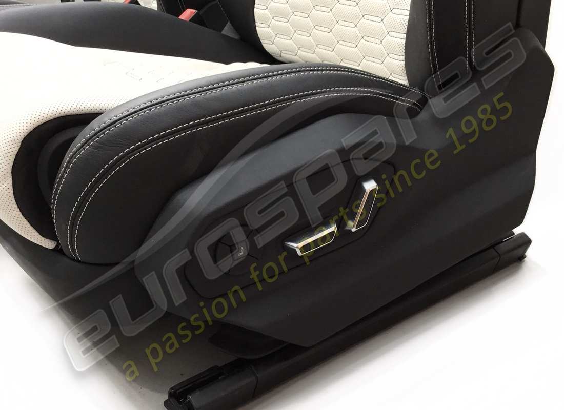 ensemble de sièges complet d'occasion eurospares urus. numéro de pièce eap1227394 (3)