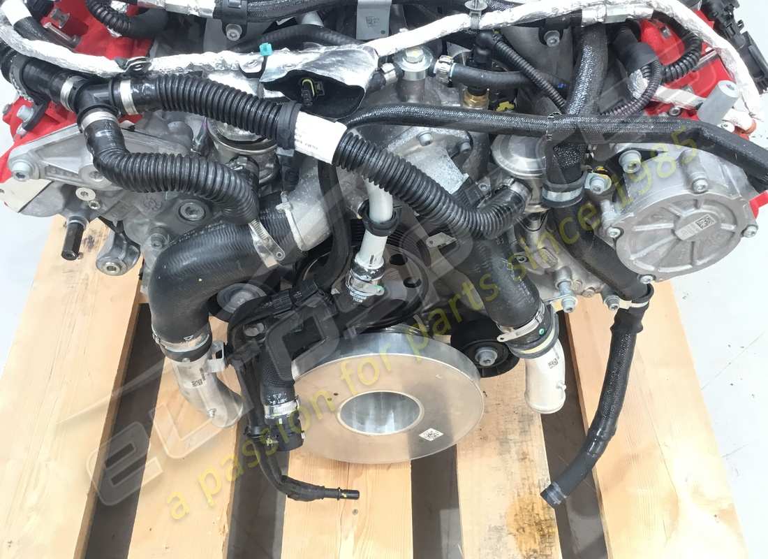 moteur tributo d'occasion ferrari. numéro de pièce 985000334 (6)