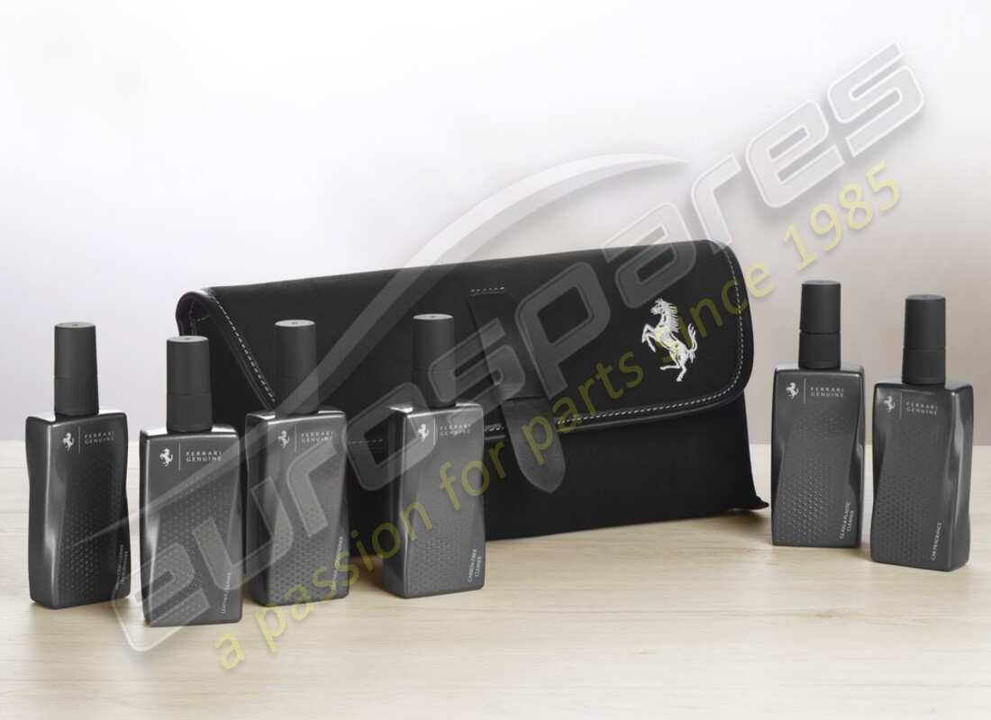kit de nettoyage intérieur neuf ferrari entretien de la voiture. numéro de pièce 70005131 (1)