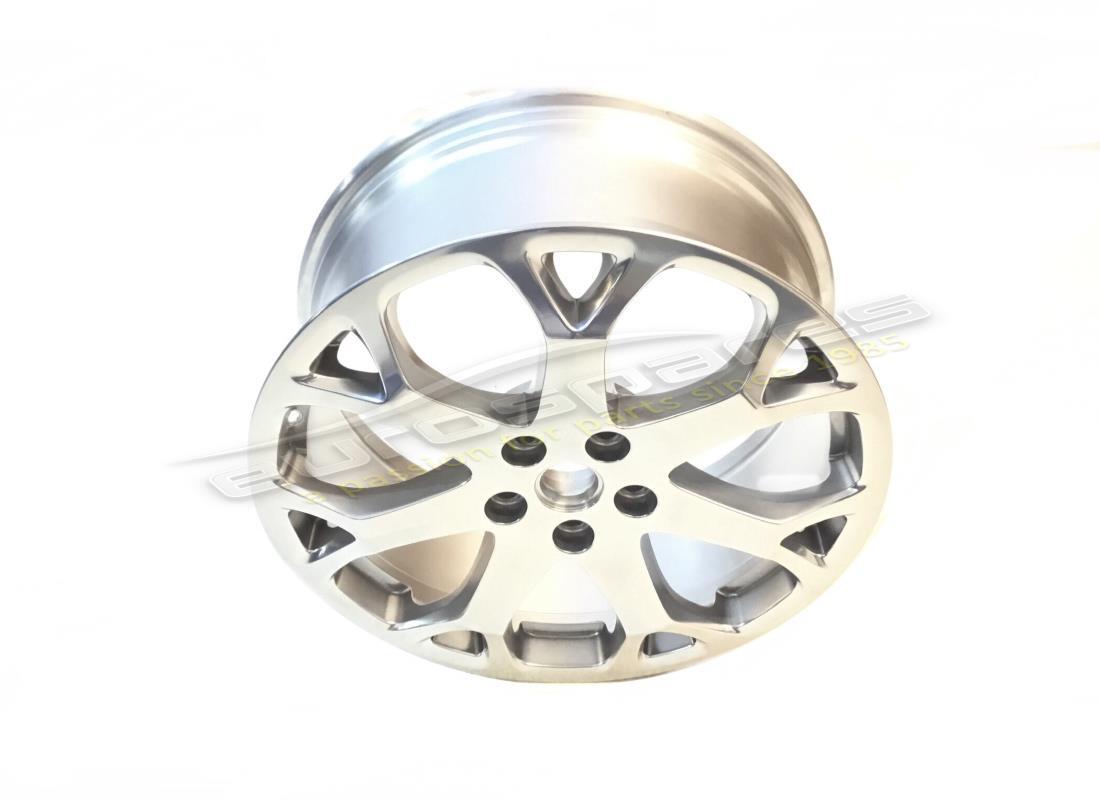 nouvelle roue avant maserati. numéro de pièce 82127101 (1)