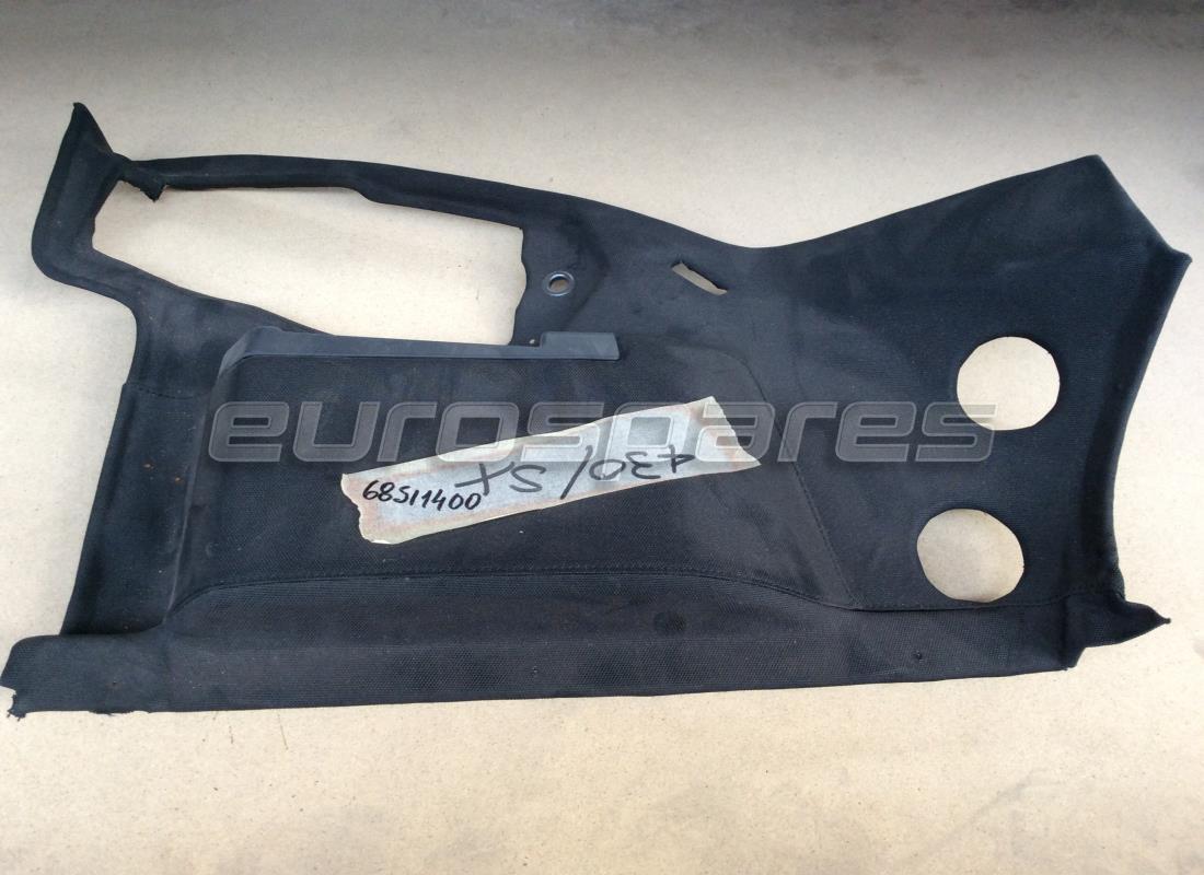 UTILISÉ Ferrari TAPIS DE COFFRE GAUCHE . NUMÉRO DE PIÈCE 68511400 (1)