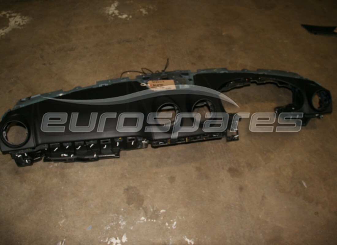 UTILISÉ Ferrari ZONE SUPÉRIEURE COMPLÈTE . NUMÉRO DE PIÈCE 808951.. (1)