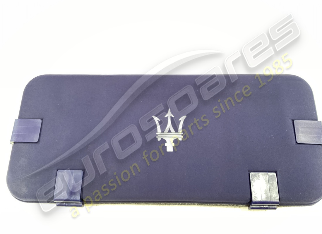 maserati étui à outils utilisé m139bl. numéro de pièce 263971 (2)
