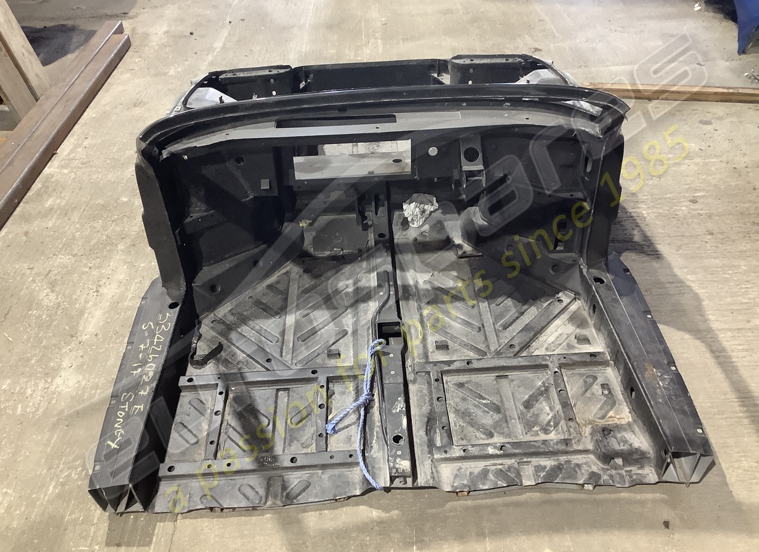 utilisé eurospares ferrari 348 châssis avant. numéro de pièce eap1227288 (4)