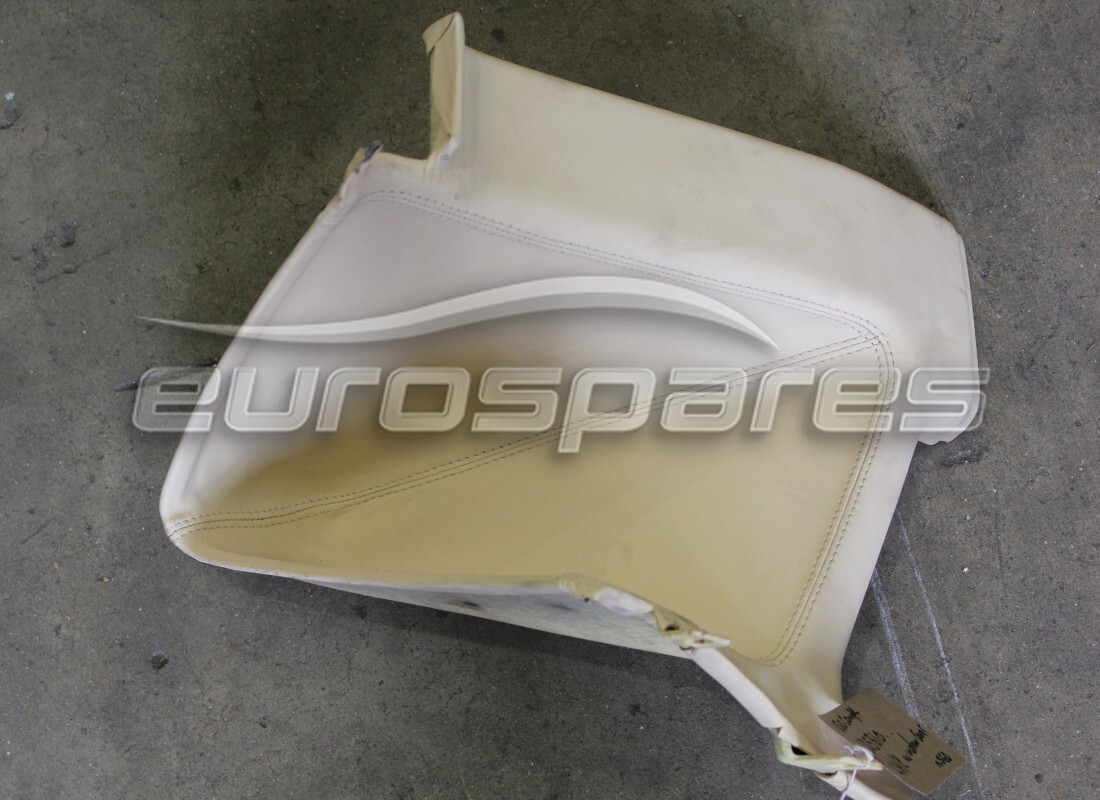UTILISÉ Ferrari GARNITURE D'ÉCRAN ARRIÈRE GAUCHE. NUMÉRO DE PIÈCE 635810.. (1)