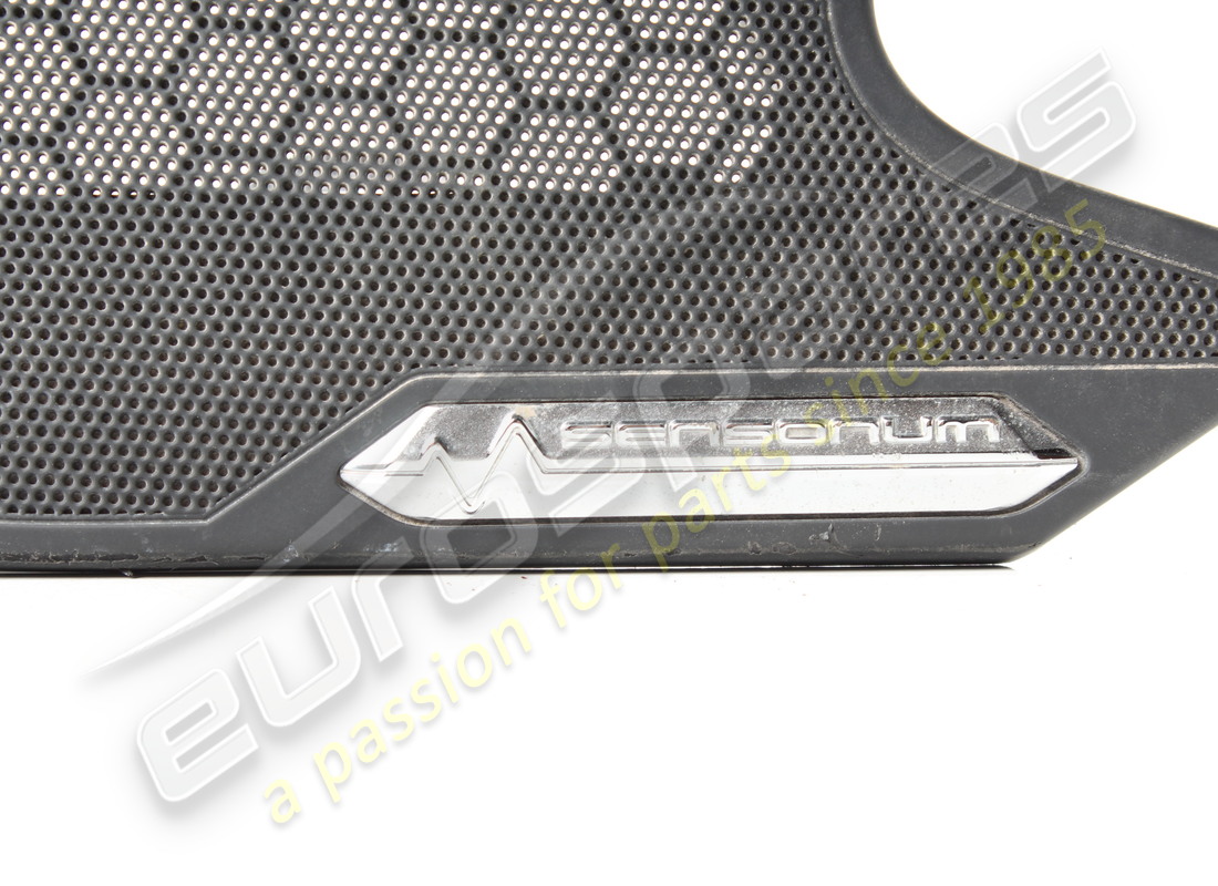 grille de haut-parleur lamborghini utilisée. numéro de pièce 470868152b (2)