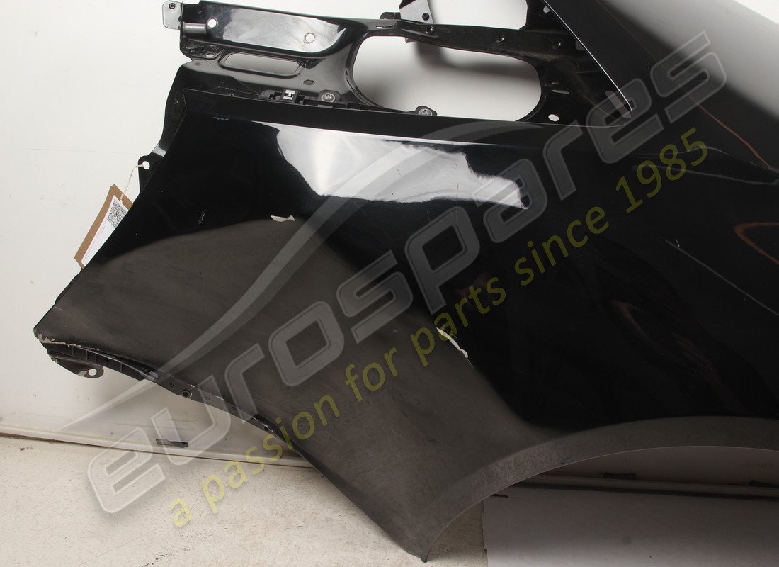 utilisé lamborghini aile arrière gauche. numéro de pièce 4t8809601e (2)
