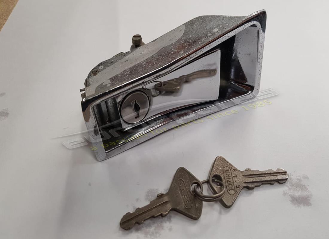 NOUVEAU JEU DE VERROUILLAGE Ferrari . NUMÉRO DE PIÈCE 2466243002 (1)