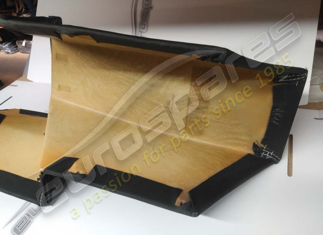 couvercle avant de la console centrale ferrari utilisé. numéro de pièce 81149600 (3)