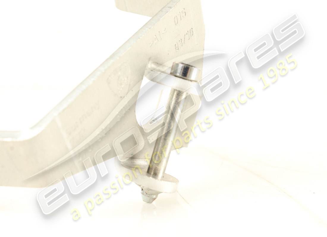 utilisé lamborghini support de verrouillage arrière. numéro de pièce 470837895 (3)