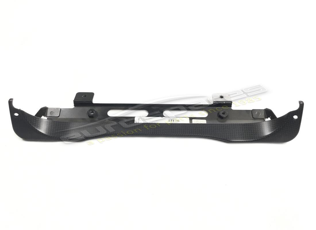 nouveau moulage inférieur ferrari -carbone-. numéro de pièce 69366000 (1)