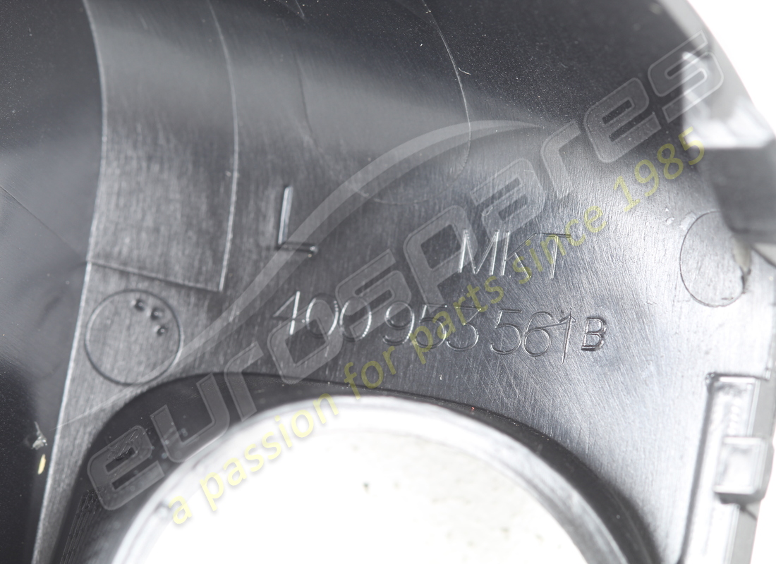 NOUVELLE DEMI-COQUILLE LAMBORGHINI. NUMÉRO DE PIÈCE 400953561B (3) nouvelle demi-coquille lamborghini. numéro de pièce 400953561b (3)