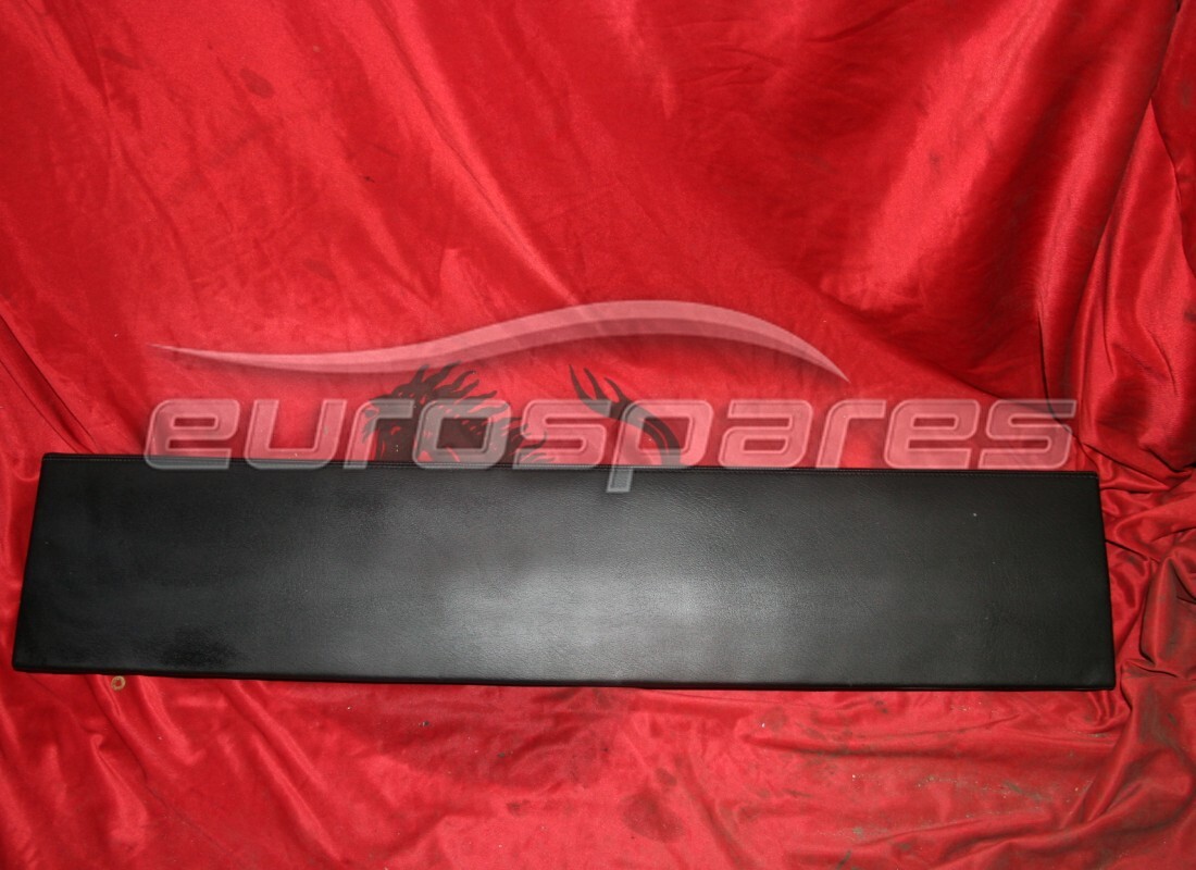 ferrari moulure centrale recouverte utilisée. numéro de pièce 62200400 (1)